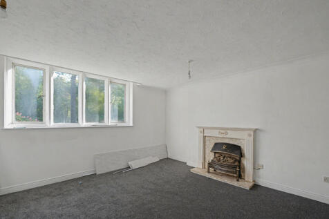 2 Castle Malwood Lodge, Minstead, Lyndhurst, SO43 7HB