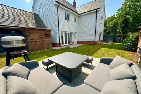 IMG-20240812-WA00...