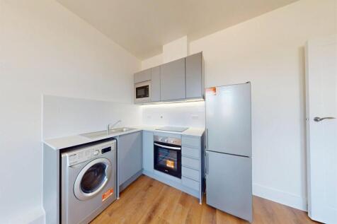 Chantal House, 13-17 High Beech Road, Loughton, IG10 photo 4