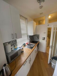 Caledonian Road, London, N1 - BILLS INCLUDED photo 4