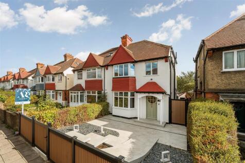 201 Gunnersbury Lane-2.jpg