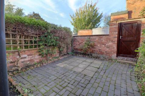 Rear Courtyard Garden