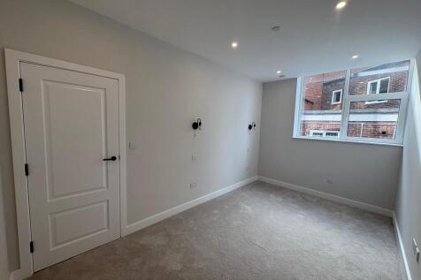 PHOTO-2025-09-16-...