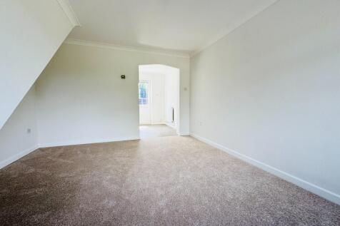 Templecombe Road, Bishopstoke, Eastleigh, SO50 photo 4