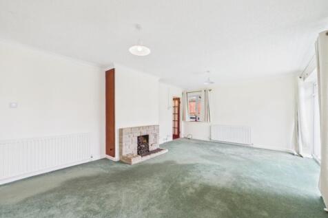 CAM01740G0-PR0442-STILL003