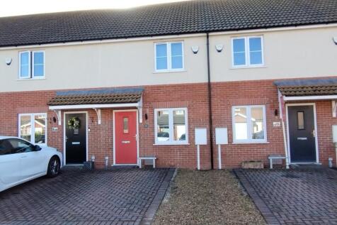 2-bed terraced on De Montfort Gardens, Boston, £825/mo