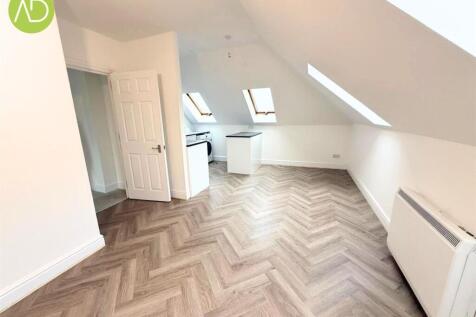 Lowfield Court, Hoddesdon photo 3