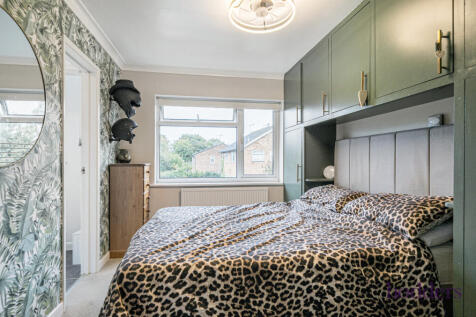 50d7930a-c936-4b3...