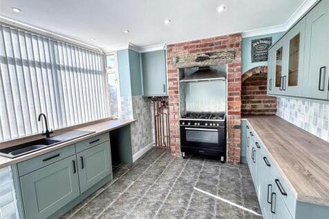 Church Street, Oakworth, Keighley, BD22 7PP photo 3