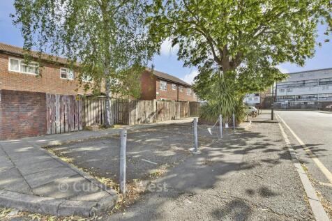 Driveway/Parking