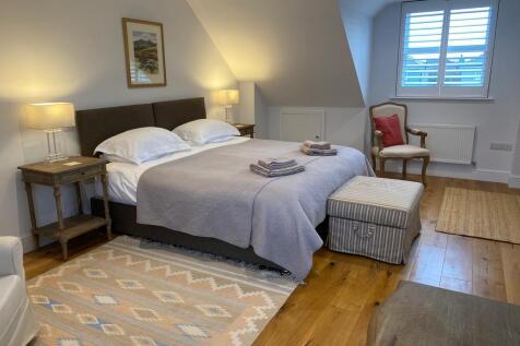 Chichester, West Sussex, PO19 photo 3