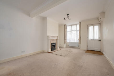 Sitting / Dining Room