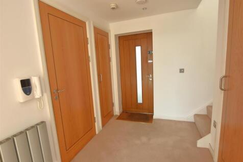 Private Entrance Hall