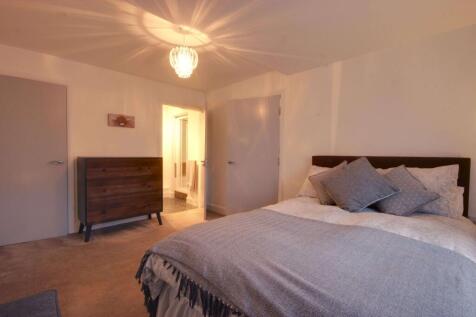 Bedroom 1 (Double with Ensuite)