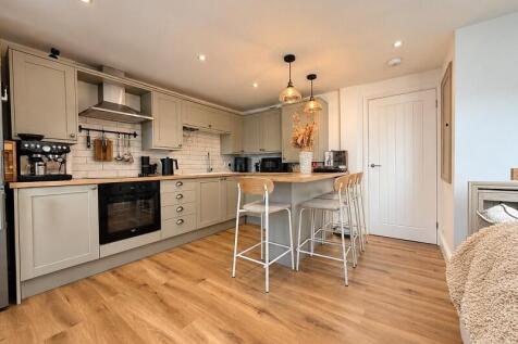 Open Plan Lounge/Kitchen