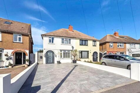 Eastbourne, BN22 - property photo