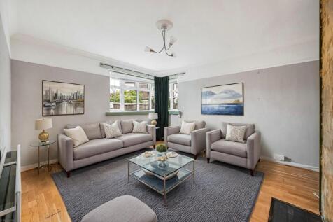 1-benwood-court-living-room - Living Room - Modern