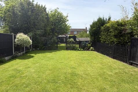 17 Grangefields Rd-22.jpg