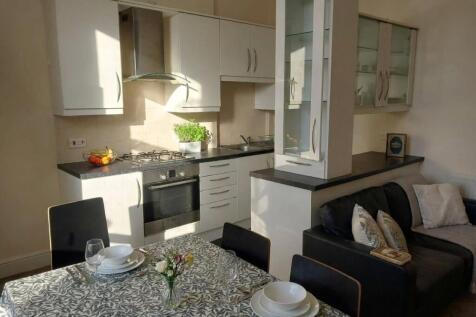 Regent Street, Flat 3, 2nd  Floor, Clifton, Bristol, BS8 photo 3