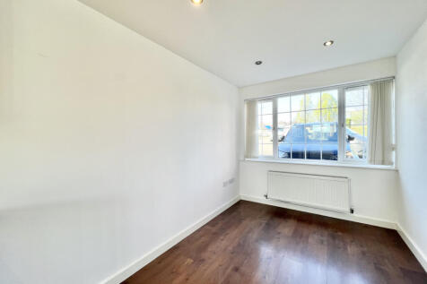 Mill Court, Castleford, WF10 photo 5