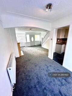 Open Plan Living/Dining Area