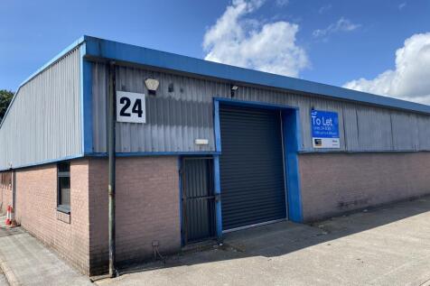 24 Alb Ext Pic.JPG