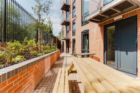 Canal View, Wise Terrace, Leamington Spa photo 2