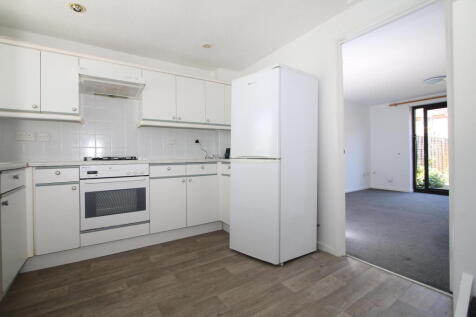 Richardson Drive, Wollaston, Stourbridge photo 4