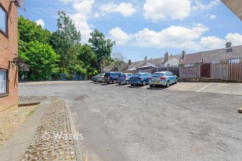 Driveway/Parking