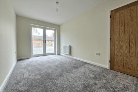 Shelmore Close, Stafford photo 4