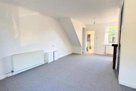 OPEN PLAN LIVING ROOM