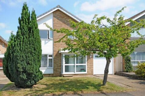 4 Bedroom Detached in WD19 5BJ