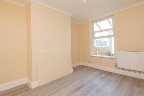 Upper Havelock Street, Wellingborough photo 4