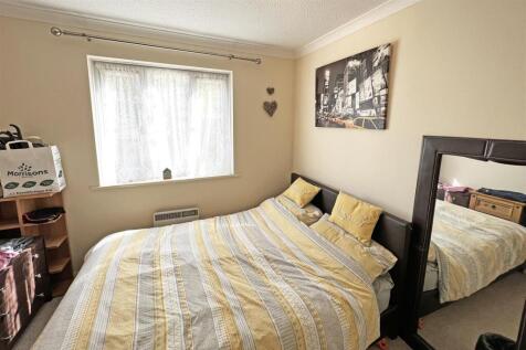 St. Andrews View, Taunton photo 3