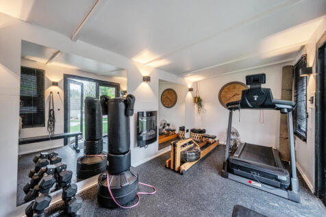 1383560-3-691f30a...