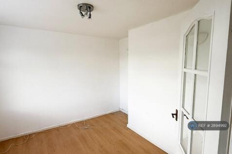 Flanderwell Lane, Rotherham, S66 photo 5