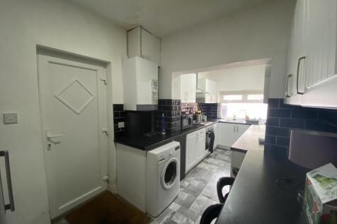 Whiley Street, Longsight, £135pppw photo 4