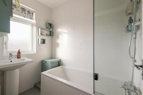 Coningsby Gardens, E4