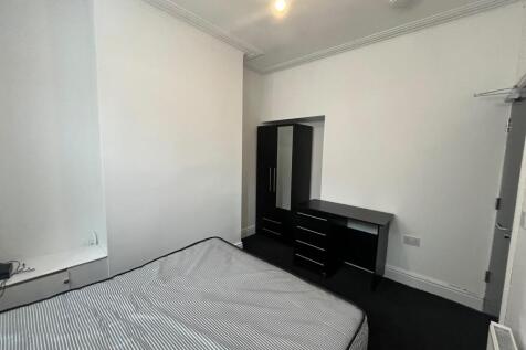 Blandford Road, Salford photo 4
