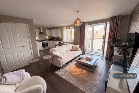 Living Room &amp; Kitchen