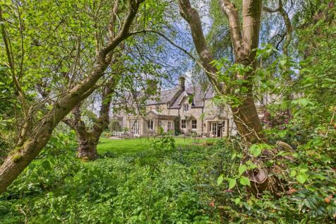 CAM04201G0-PR0078-STILL196