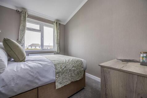 Plot 19 Littlehampton Marina-Small-PorticoMarketin