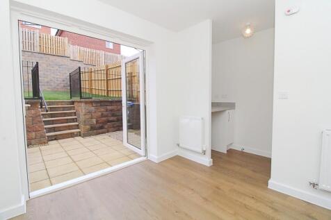 Shamrock Close, Eden Park, Rugby photo 5