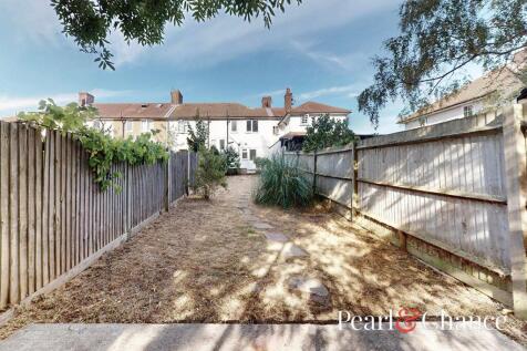 Littlefield Road, Edgware, HA8 photo 4
