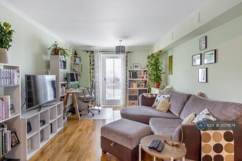 Spacious, Bright Living Room