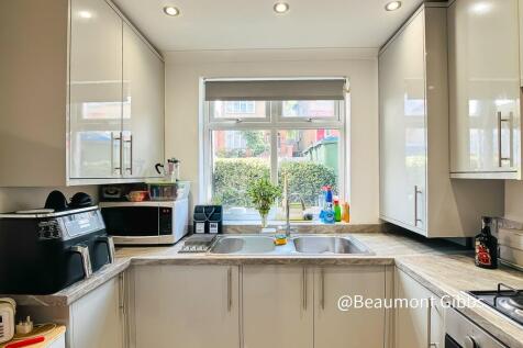 Red Lion Lane, Shooters Hill, London, SE18 4LE photo 3