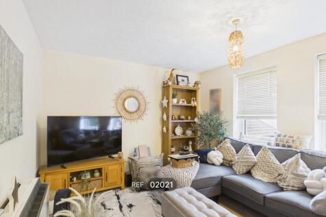 Hanbury Gardens, Highwoods, Colchester, CO4 9TT photo 4