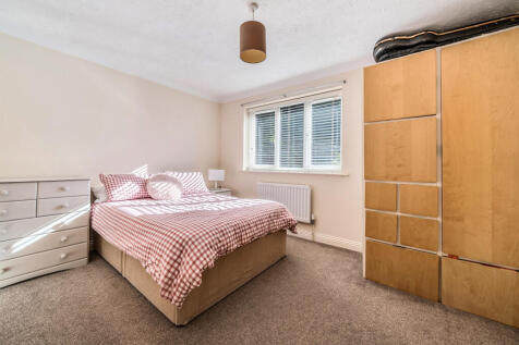 1349795-7-68c3e56...