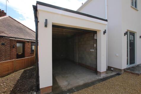 Detached Garage