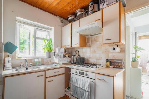 Brook Road, Cheltenham photo 5